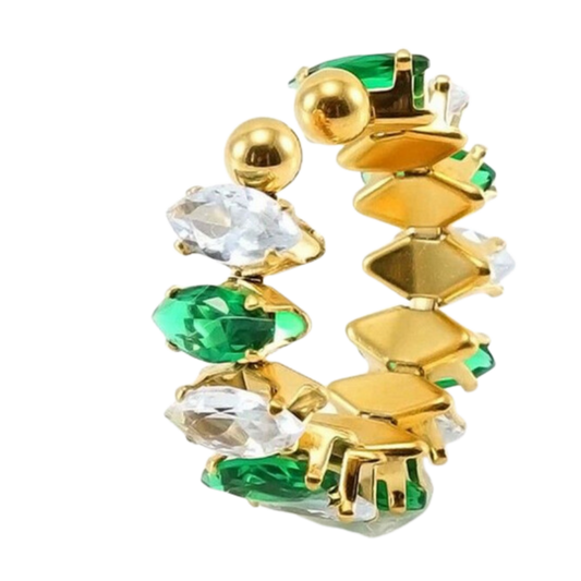 Emerald Luxe Ring – Golden Radiance